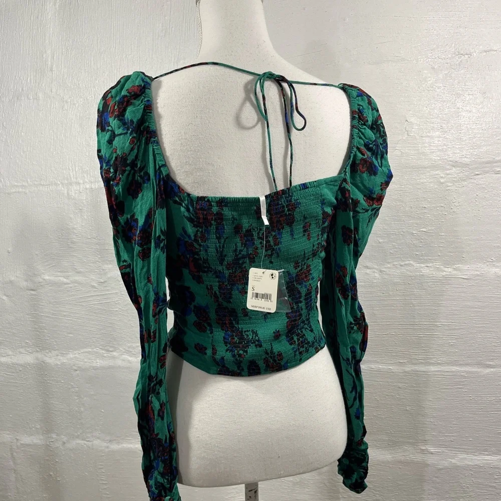 FREE PEOPLE FLORAL TOP NEW WITH TAG (829)